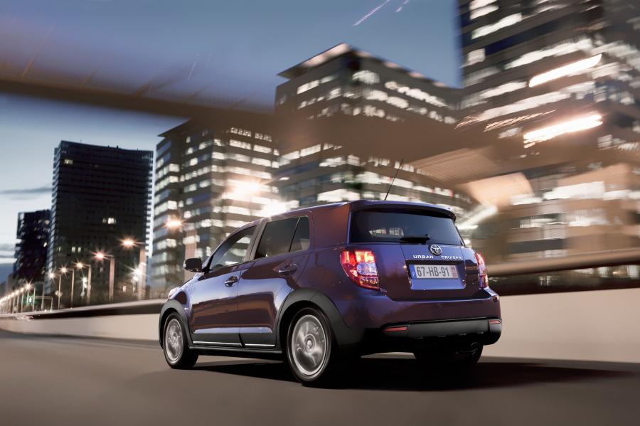  Toyota Urban Cruiser 2009 года  (фото 42 из 113)
